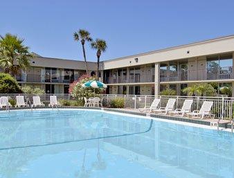 Ramada Speedway Daytona Hotell Daytona Beach Eksteriør bilde